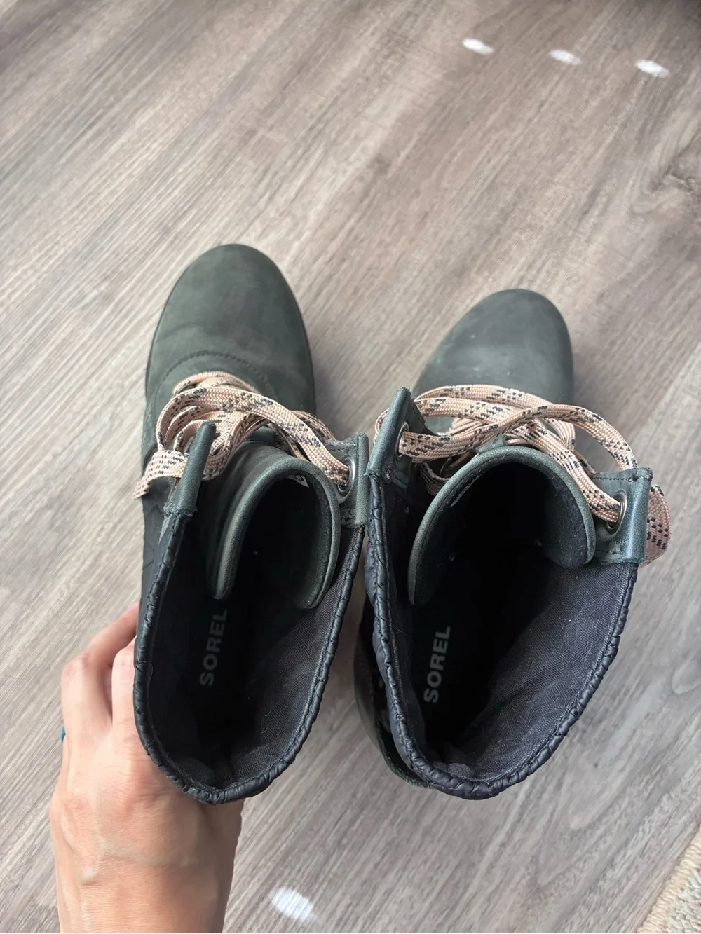 Sorel Lexi wedge boots green